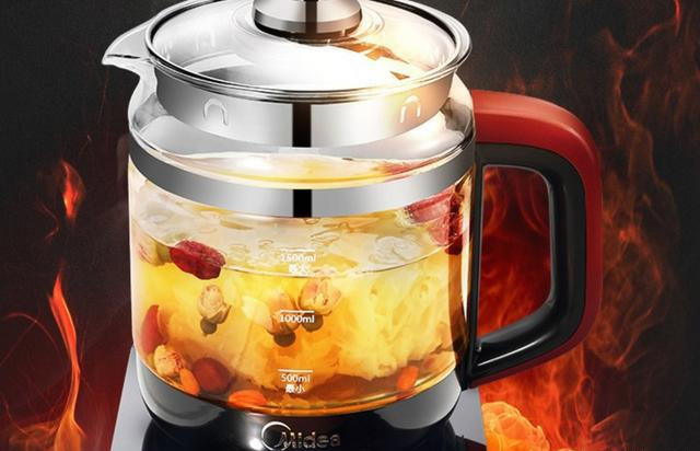 Have cooking choice difficulties? Two beautiful small appliances to help you solve